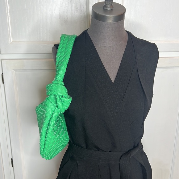⚡️SONDRA ROBERTS SQUARED springtime Jade Green woven weave Knot bag purse EUC - Picture 2 of 16